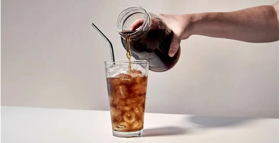 اضافه کردن قهوه کلد برو به نوشیدنی