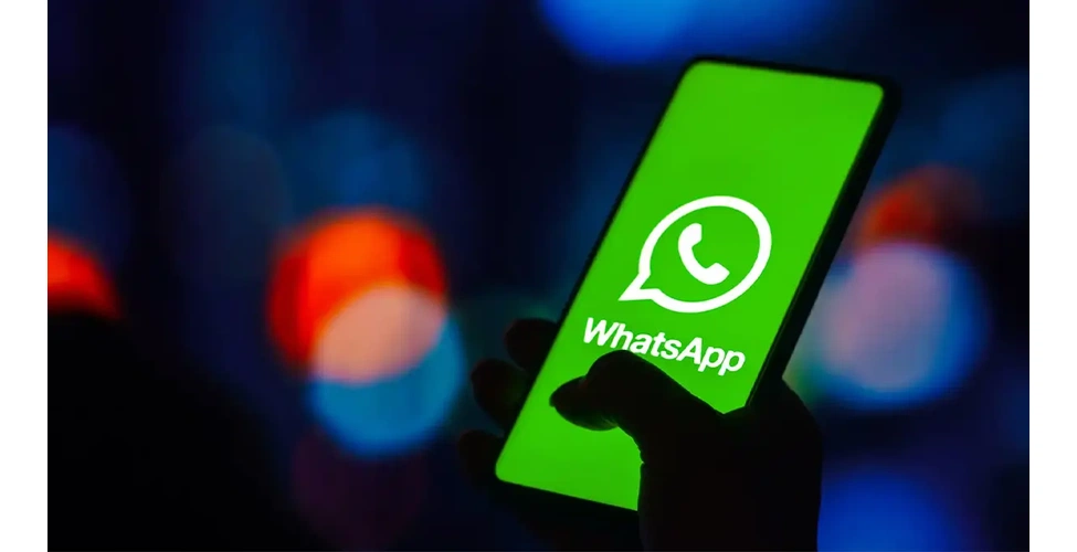 برنامه WhatsApp روی موبایل