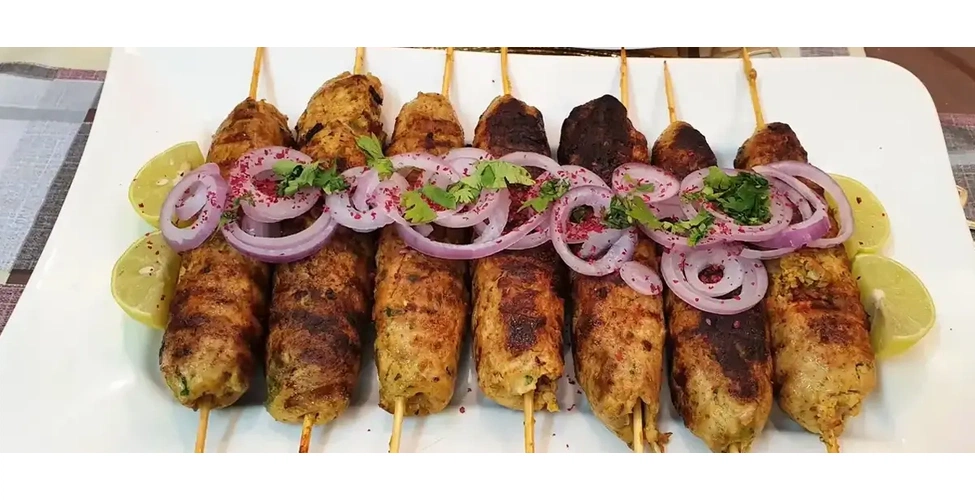 کباب کوبیده مرغ تابه ای