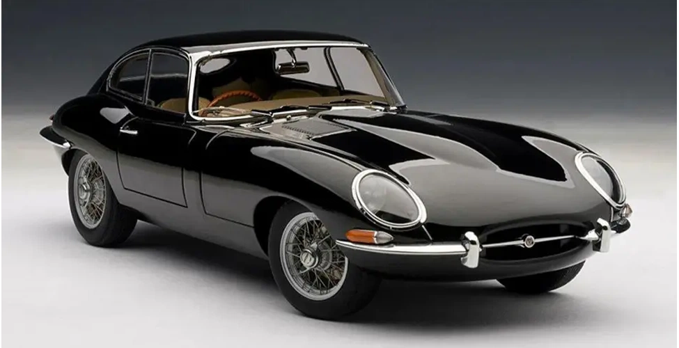 تصویر خودرو جگوار E-Type